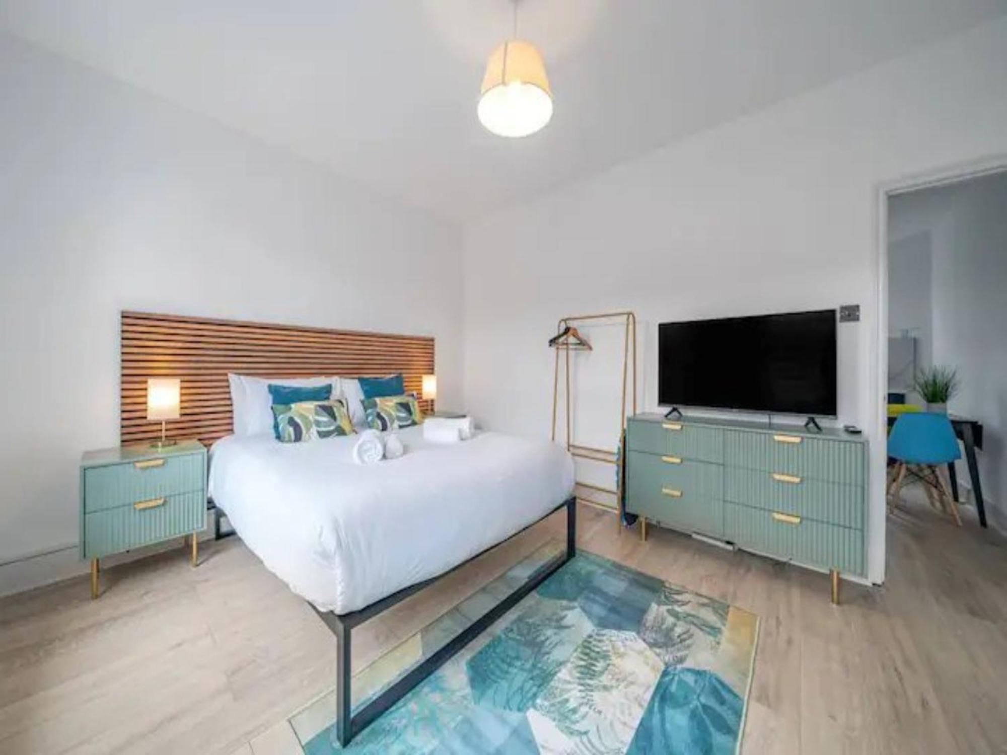 Apartment Cosy West Flat Discover & Live Pass The Keys